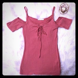 Heart hips cold shoulder top